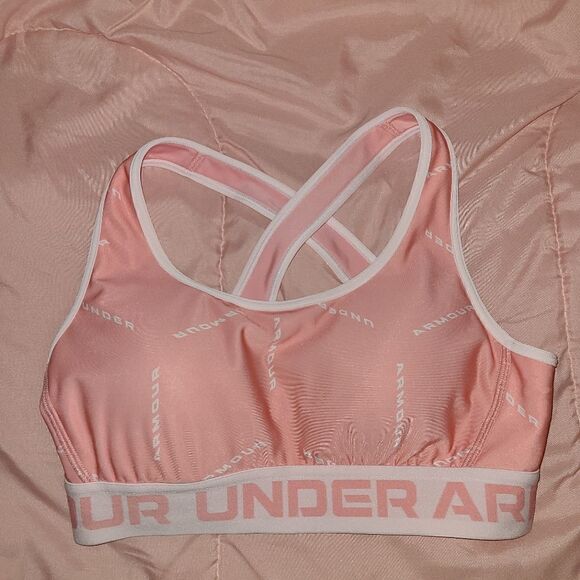 Underarmour Sports Bra Size Small - Picture 1 of 3